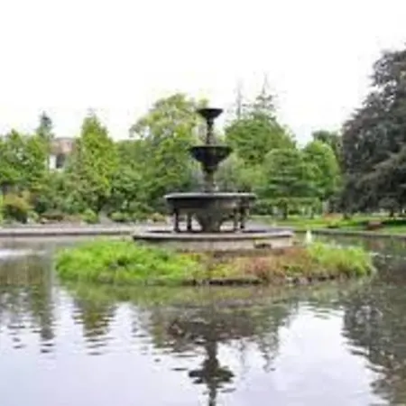 Apartament Charming 1-bed In Cork
